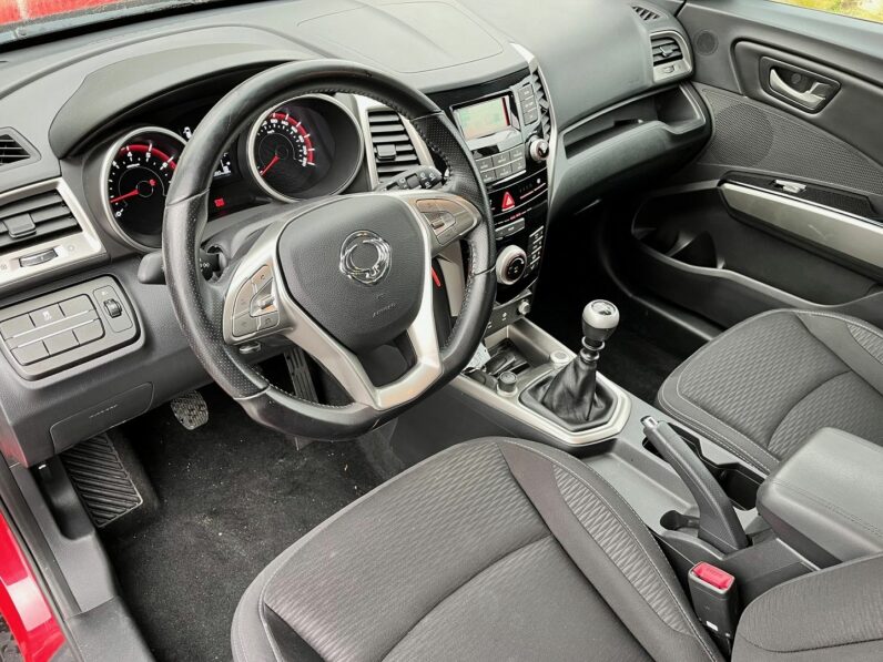 SSANGYONG TIVOLI 160 E-XGI 128CH 2WD URBAN ISG